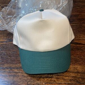 12 total NWT. Toppers Brand Hat Snapback Green & Beige. Men/ Women.